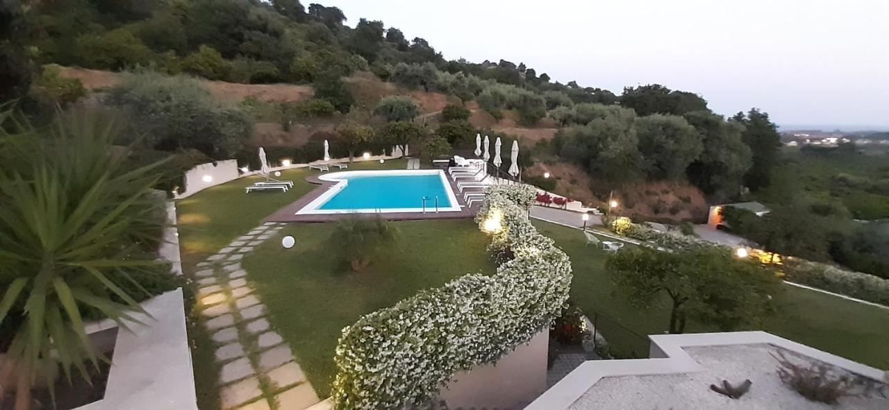 Sike Holiday Home Taormina Kültér fotó